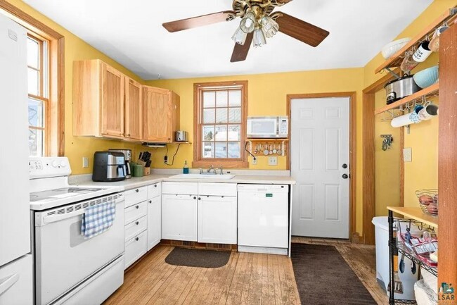 Foto del edificio - 711 E 8th St