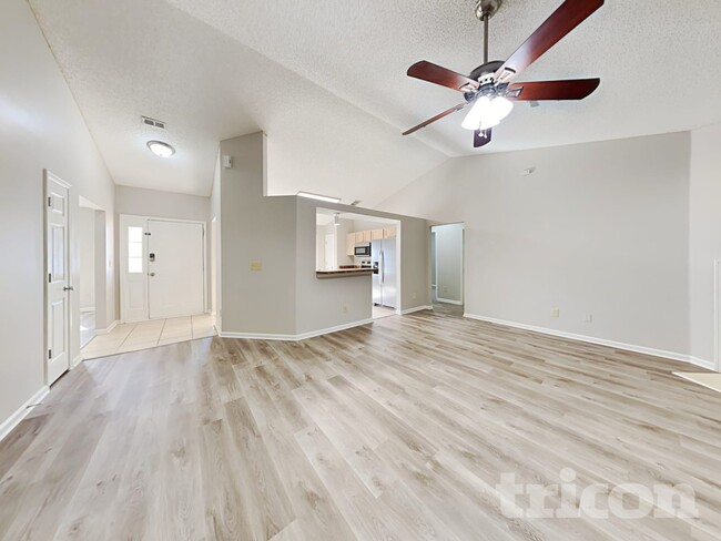 Foto del edificio - 8755 Tidewood Ct