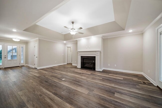 Building Photo - 103 Acorn Wy