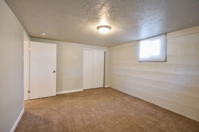 Building Photo - 2981 S 9200 W
