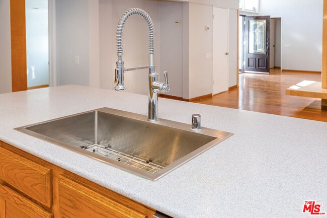 Building Photo - 3751 Scadlock Ln