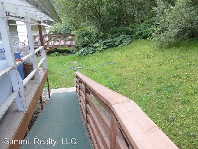 Building Photo - 4 br, 2 bath House - 3001 Douglas Hwy