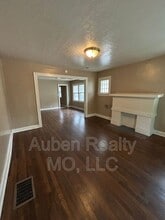 Building Photo - 5405 Harrison St