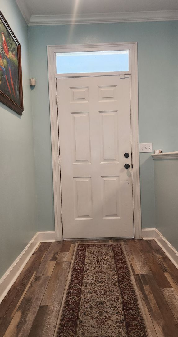 Foto del edificio - Beautiful, well-maintained 3-bedroom, 2-ba...