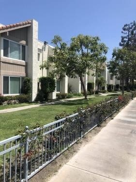 Foto del edificio - 1251 N Placentia Ave