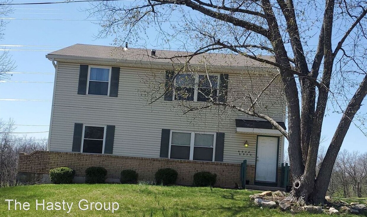 2 br, 1 bath House 6928 Ewing Ave House Rental in Kansas City, MO