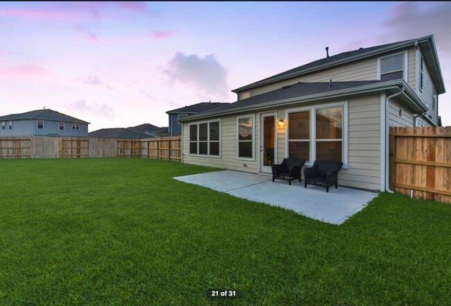 Building Photo - 2547 Boxwood Park