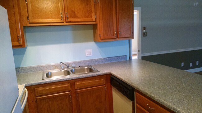 Foto del edificio - Renovated 2BR/1BA Condo – Prime UTK Location!
