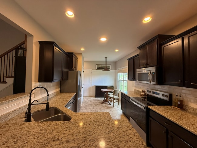 Foto del edificio - 1017 Quiver Ln