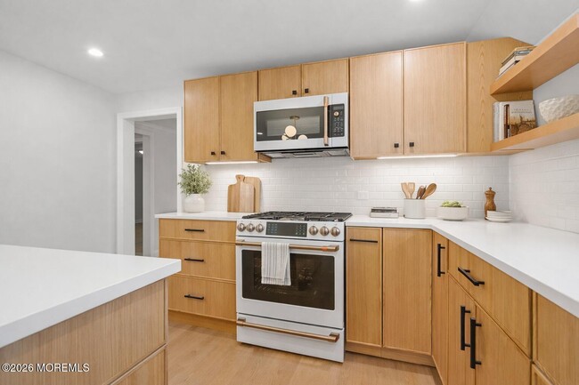 Building Photo - 139 Brighton Ave