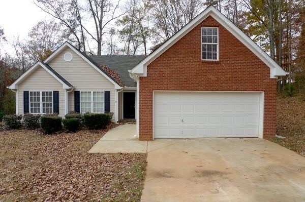 Foto principal - 1601 White Oak Dr
