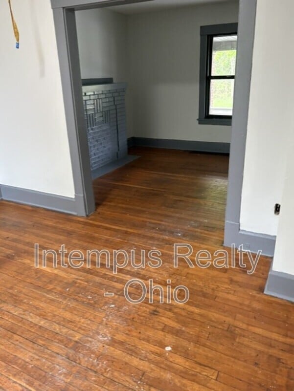 Building Photo - 2129 Kensington Ave