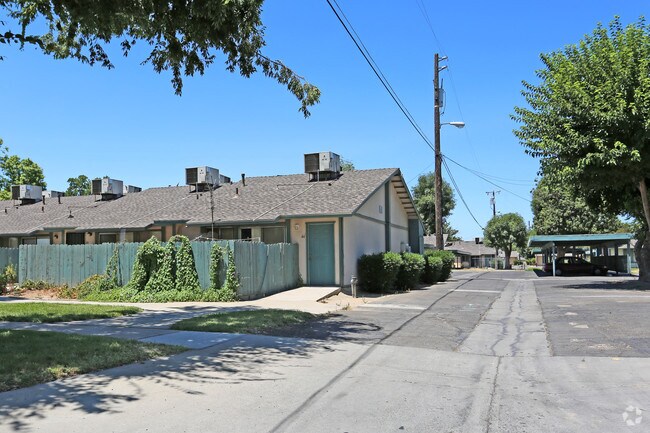 Building Photo - 315-333 3rd St