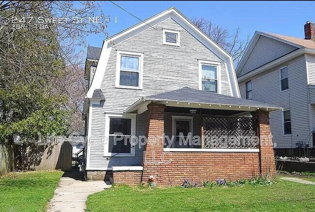 Foto del edificio - 247 Sweet St NE