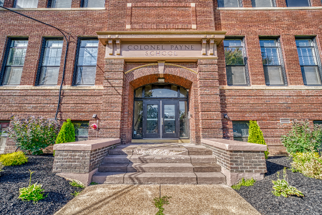 Building Photo - 460 Wheatfield St