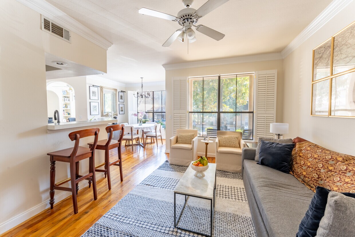 3777 Peachtree Rd NE Unit 512, Brookhaven, GA 30319 Condo for Rent