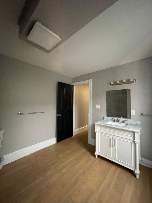 Foto del edificio - 1335 N 10th St