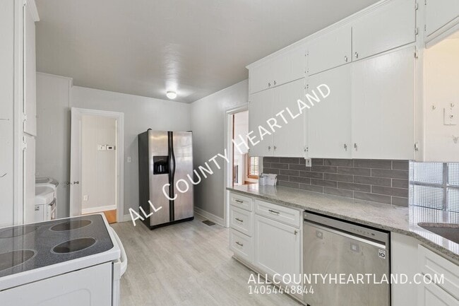 Foto del edificio - 2433 Cashion Pl