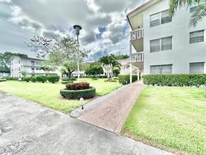 Foto del edificio - 390 Fanshaw Way