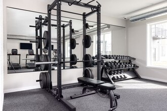 Interior Photo - Current 33