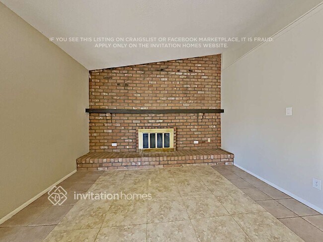Foto del edificio - 130 W Bluefield Ave