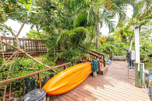 Building Photo - 17982 Tidewater Cir