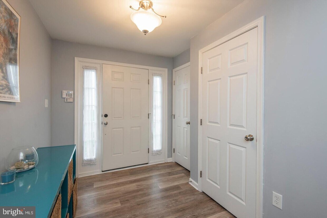 Primary Photo - 322 Larose Dr