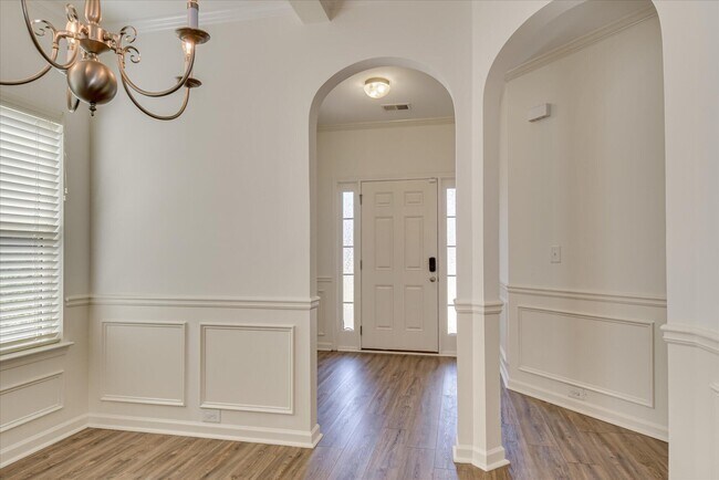 Foto del edificio - 476 Lory Ln