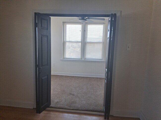 Photo - Ogontz Apartment