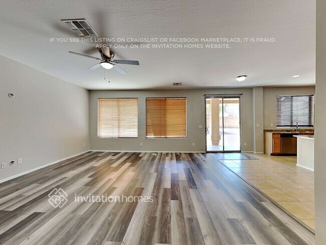 Foto del edificio - 3115 W Pleasant Ln