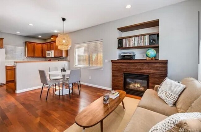 Foto del edificio - Welcome Home =3 bd 2.5 ba - West Seattle T...