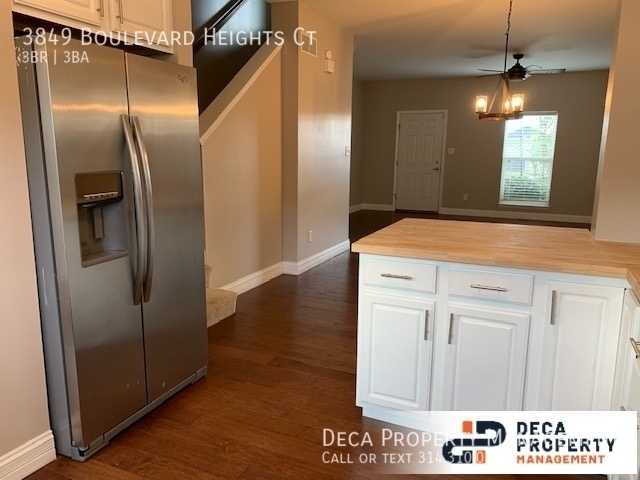 Building Photo - 3849 Blvd Heights Ct