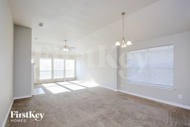 Foto del edificio - 1101 New Meadow Dr