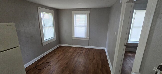 Foto del edificio - 409 N Pershing Dr