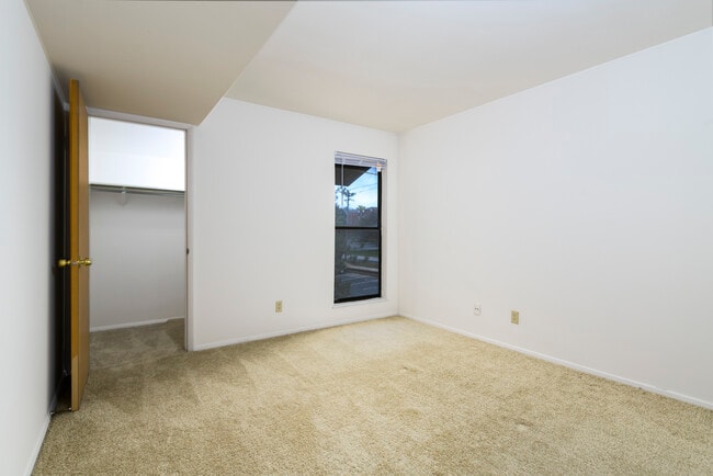 Building Photo - Village Park Apartments