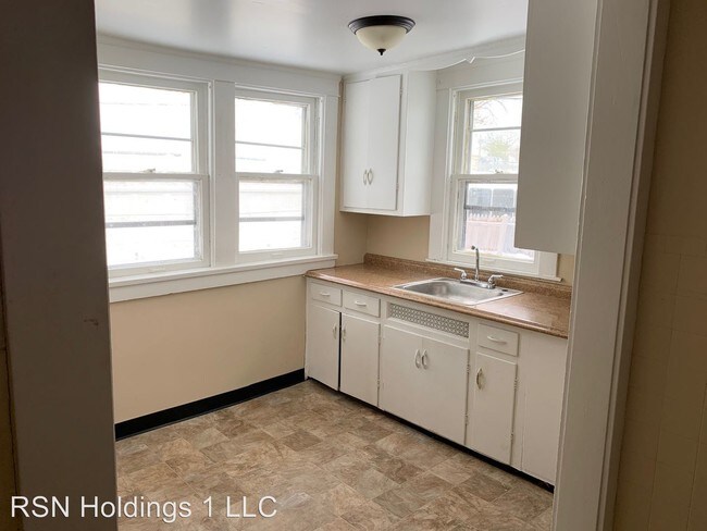 Building Photo - 3 br, 1 bath House - 3885 Glenwood Rd