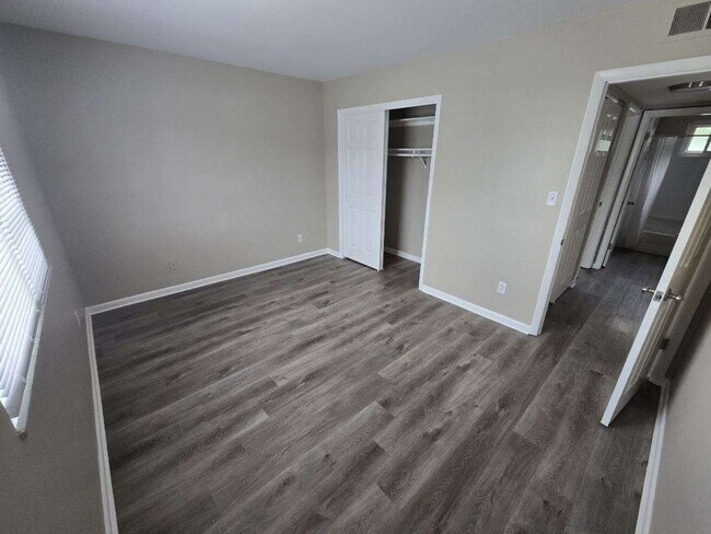 Building Photo - 4709 Northcrest Dr