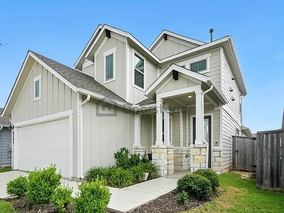 Foto principal - 8207 Cottage Rose Dr