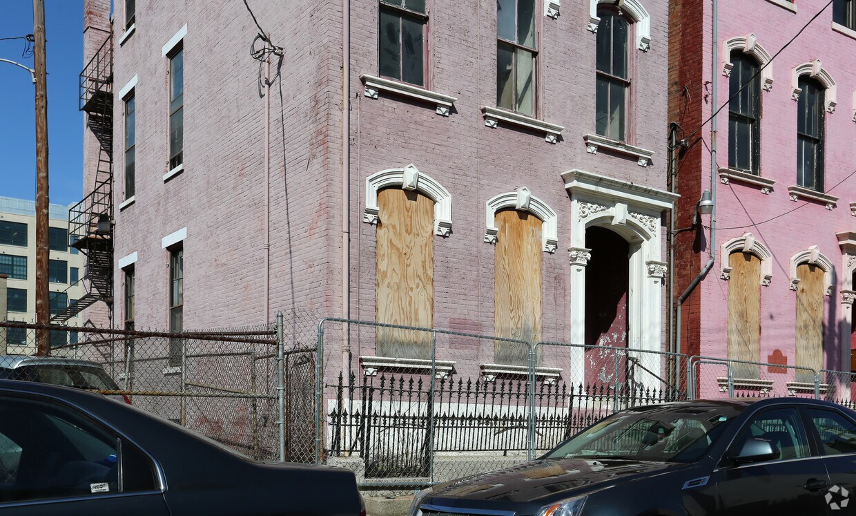 Foto del edificio - 1207 Clay St
