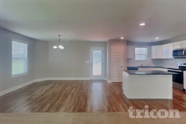 Foto del edificio - 85 Arrow Ln