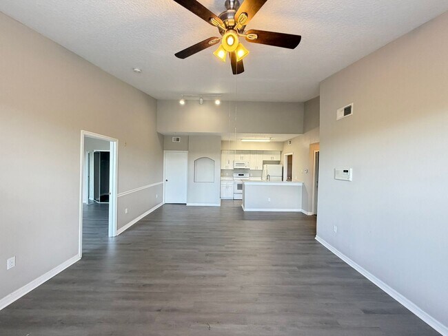 Foto del edificio - 5578 Metrowest Blvd