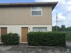 Building Photo - 3558 Khayyam Ave