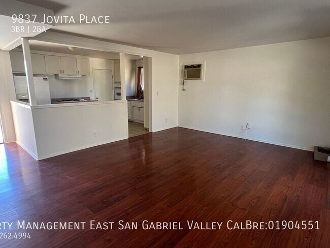 Building Photo - AFFORDABLE THREE BEDROOM HOME IN CHATSWORTH