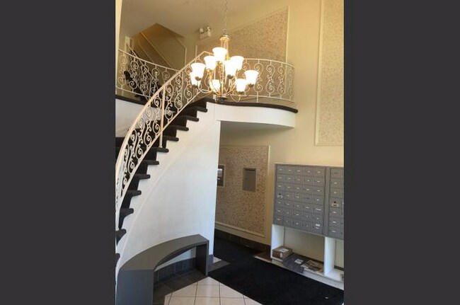 Foto del edificio - 5101 Carriage Way Dr