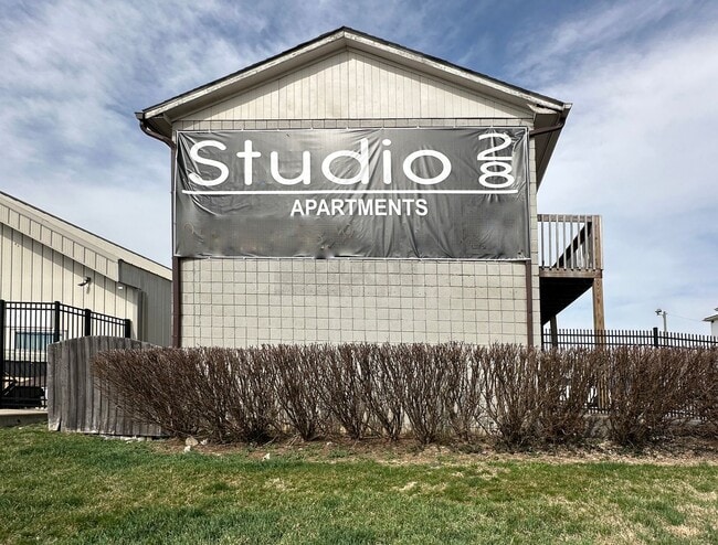 Interior Photo - Studio 28