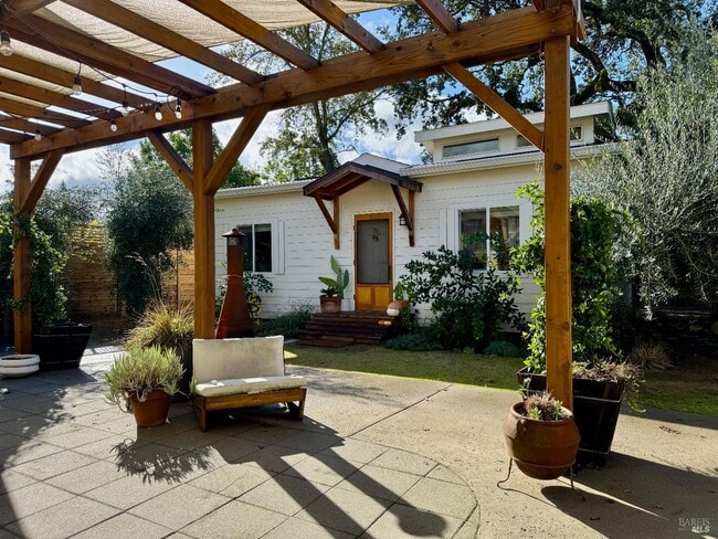 Building Photo - 1813 Fair Way