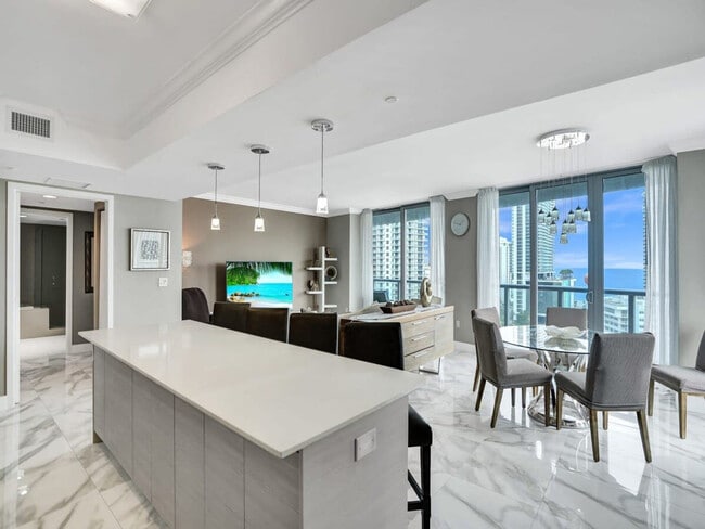 Foto del edificio - 2602 E Hallandale Beach Blvd