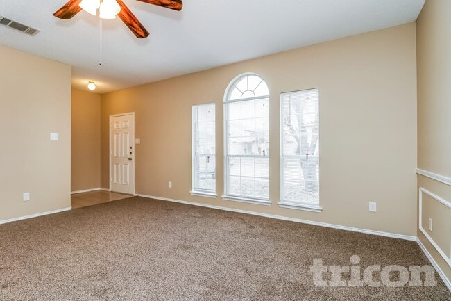 Building Photo - 6410 Juliette Run