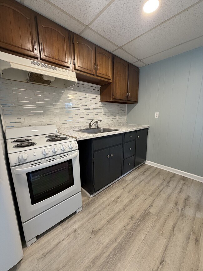 Foto del edificio - 1306 Lockewood Dr