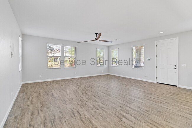 Foto del edificio - 25826 N 20th Ln
